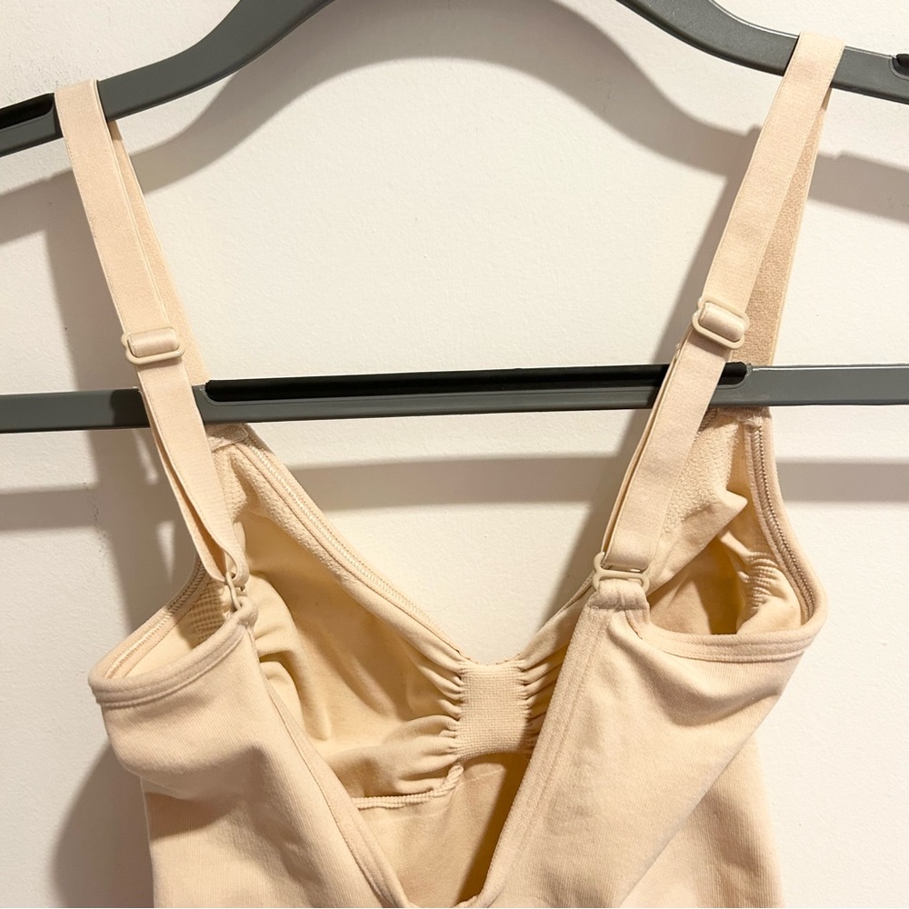 Skims Seamless Sculpt Brief Bodysuit Size Small - Picture 9 of 12